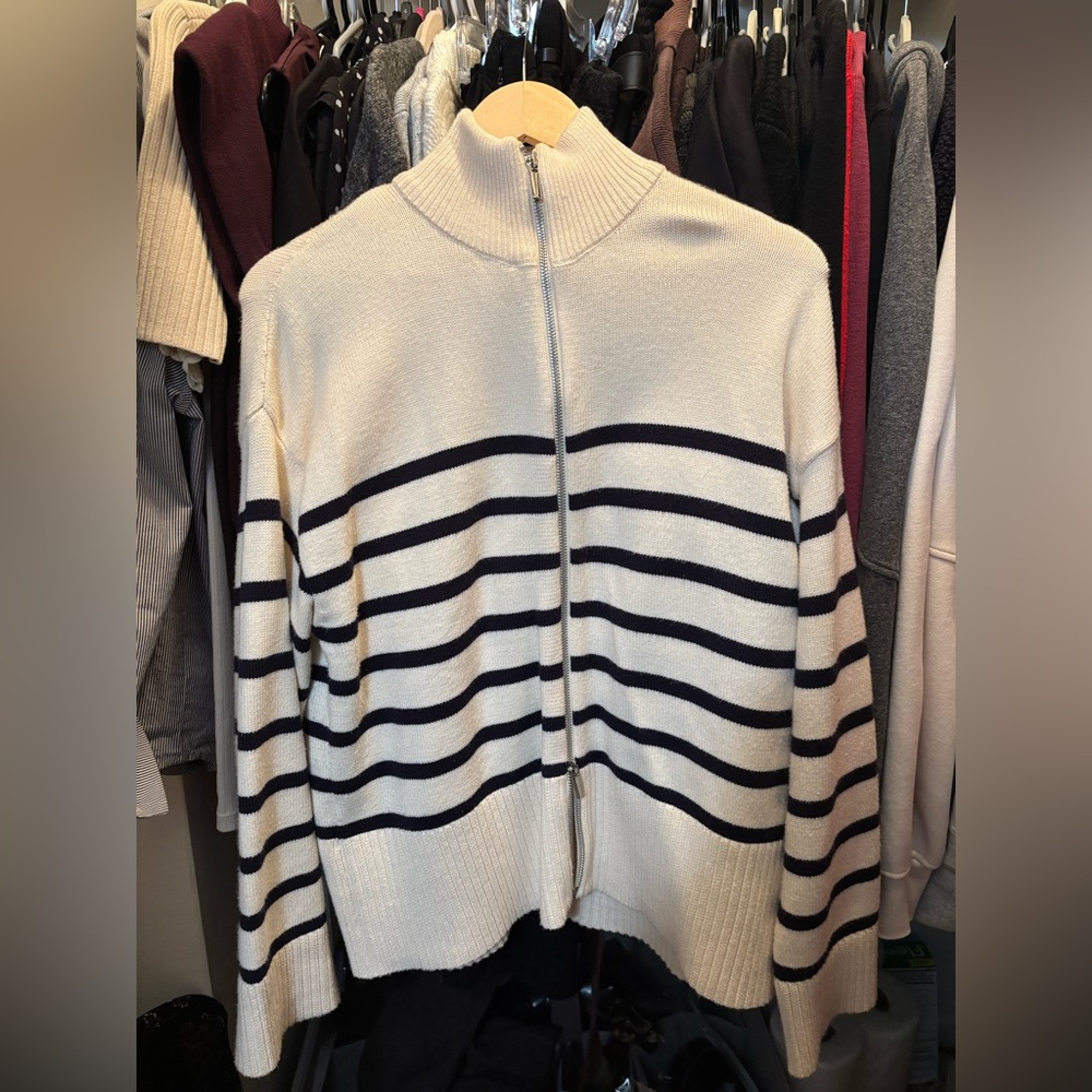 Zara zip up